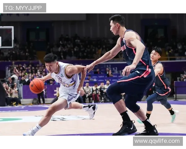 许钟豪的奋斗历程与人生哲学探讨：从平凡到卓越的成长之路